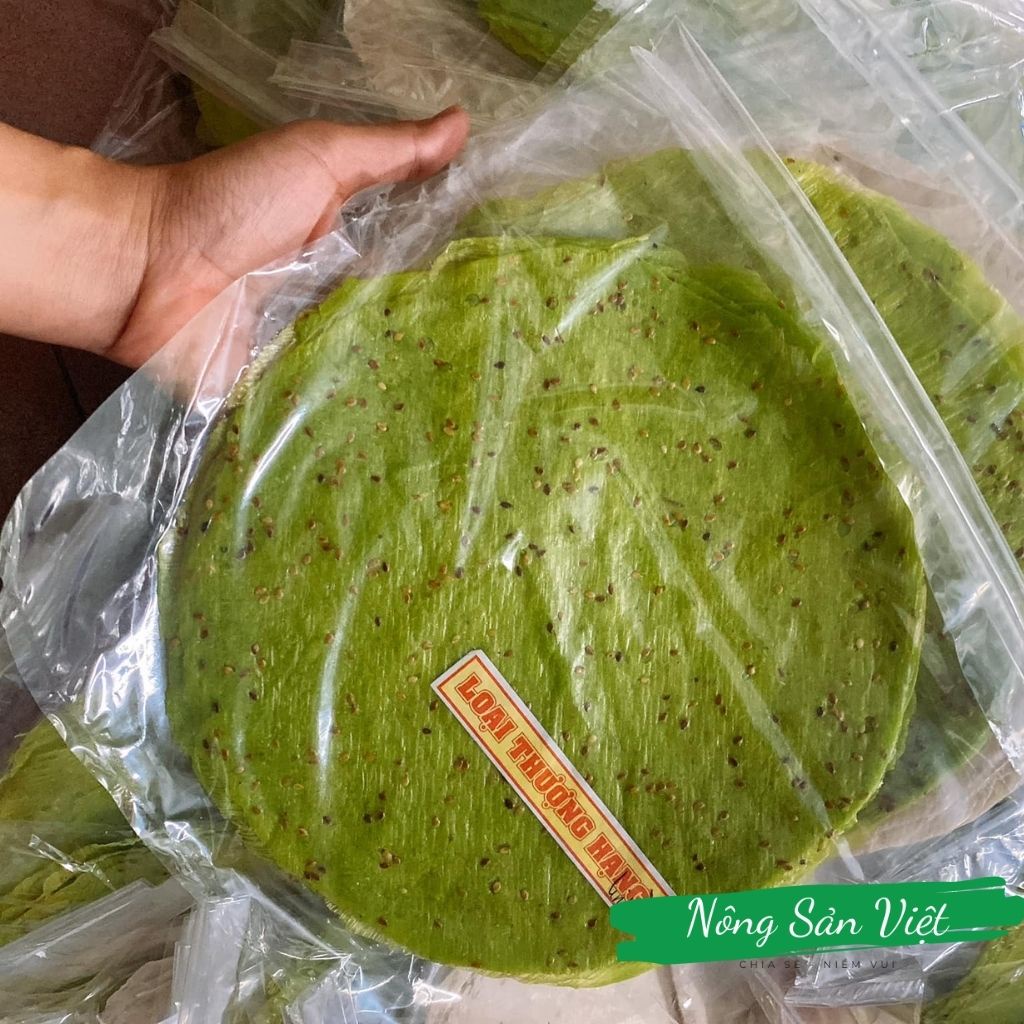 Ben Tre Specialty Coconut Milk Puff Cake With Pineapple Leaf Coconut