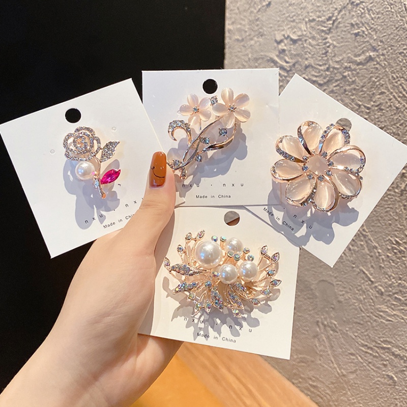 Exquisite Luxury Corsage Brooch Anti-exposure Pin Clothes Accessories ...