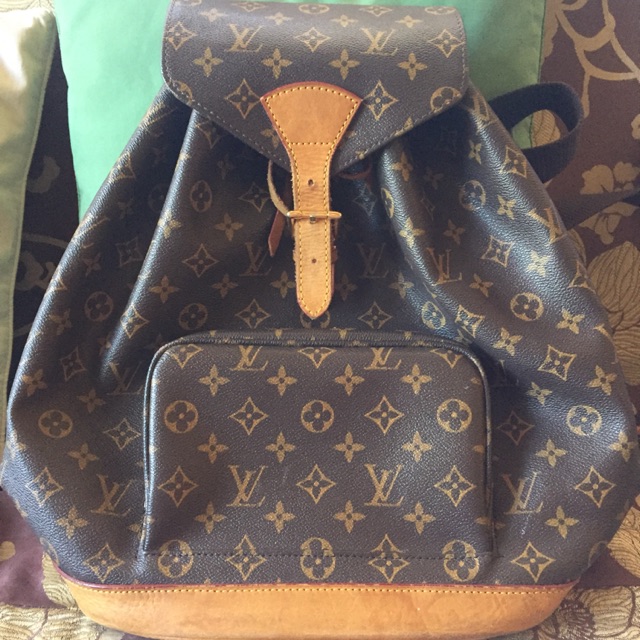 Authentic LV backpack in monogram gm(preloved)