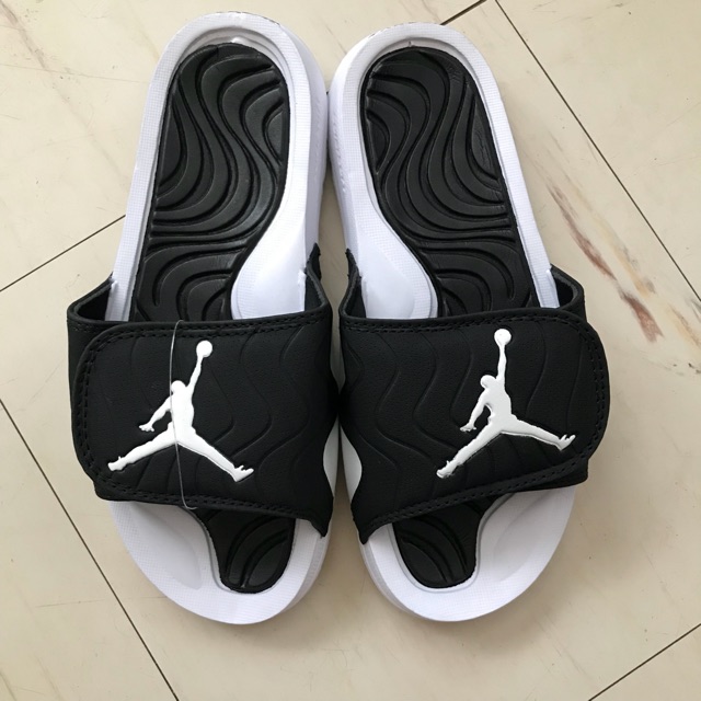 Men hot sale jordan slippers