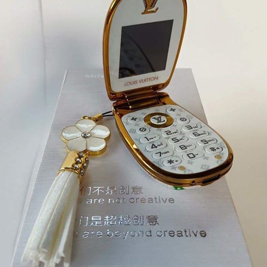 Mini Luxury LV M9 Flip Phone Bag Shape One Sim FM Radio Buletooth MP3 MP4  Elegant Pendants - Chinasolomobi.Ltd