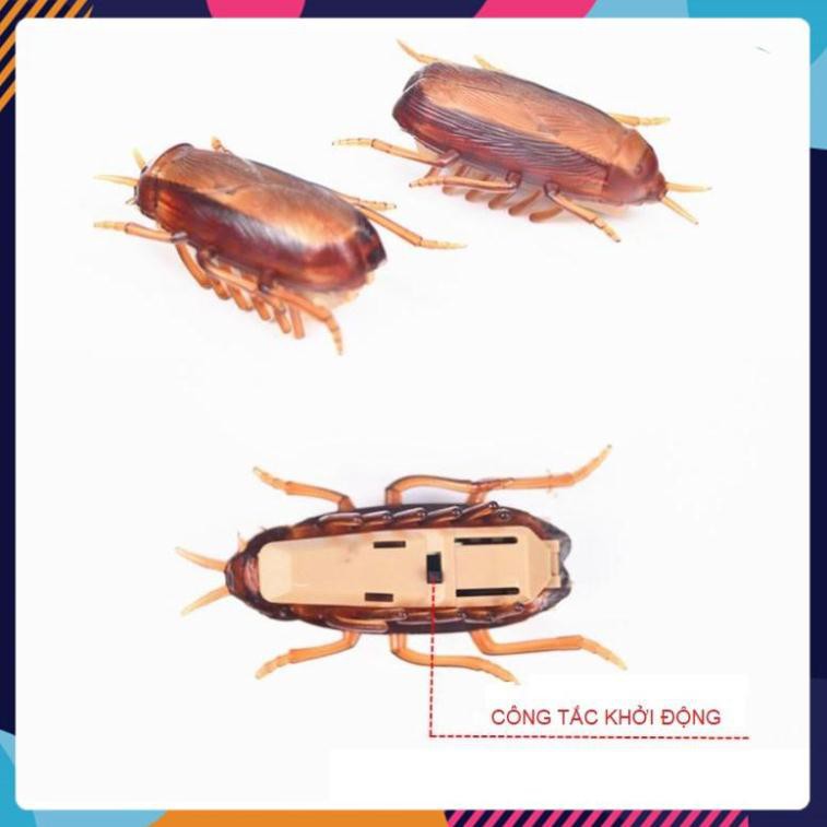 Fake Cockroach Cows Like a Real Cockroach, Unique Toy Troll Girls ...
