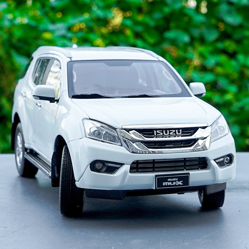 Isuzu mux hotsell diecast model