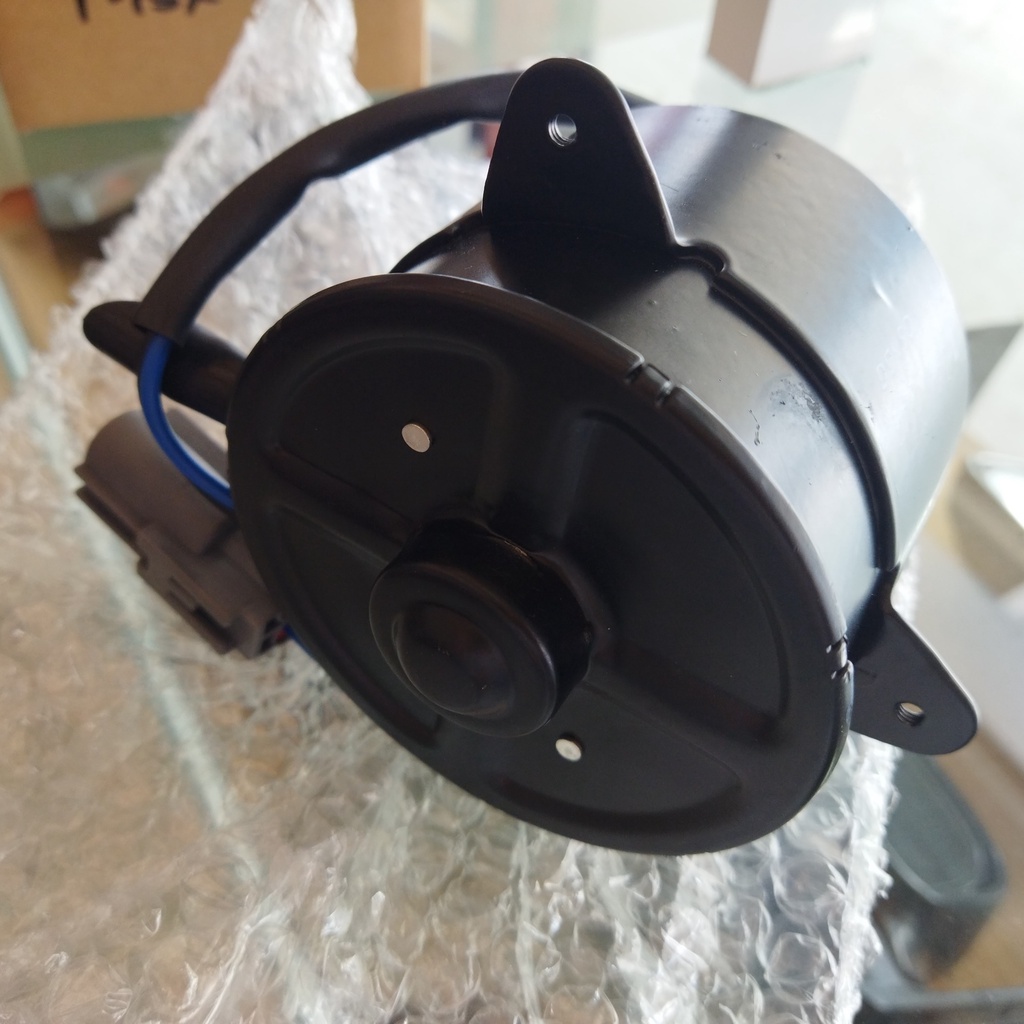 Auxiliary Fan Motor for Toyota Hiace 2635007723 Denso Radiator