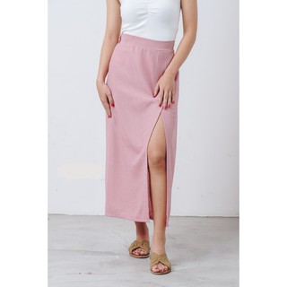 TH Grace Long skirt with side slit(Free size)