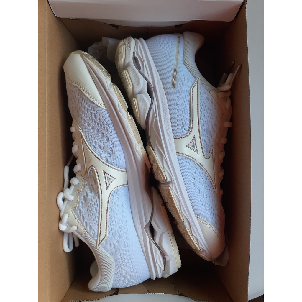 Mizuno Wave Rider 22 (Running Shoes) in White and Rose Gold for Women