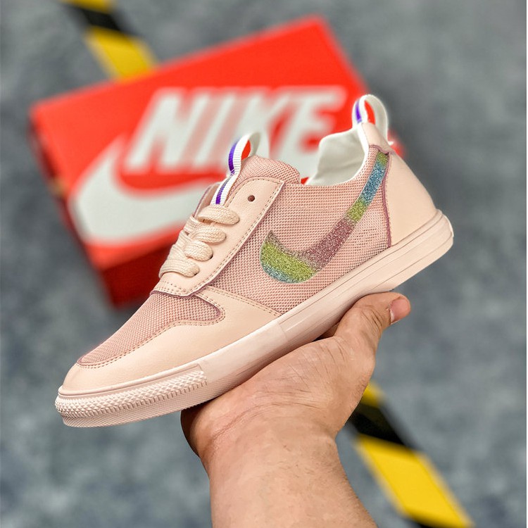 Nike clearance nude shoes