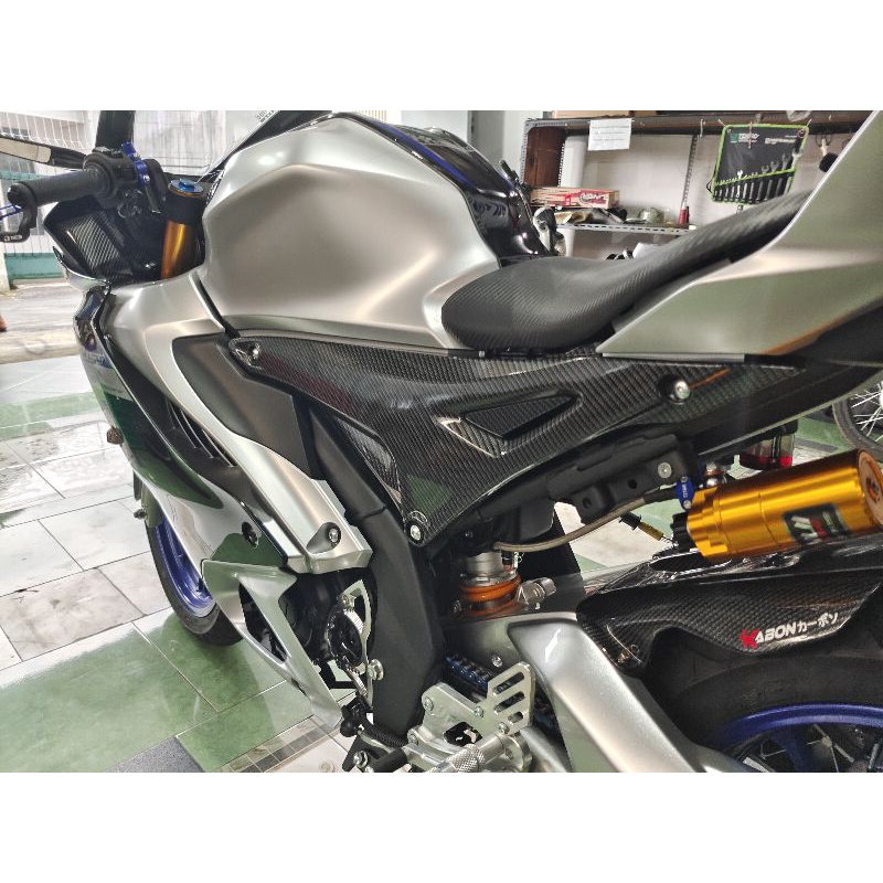 Original Yamaha R15M Connected V4 Carbon Body Battery Cover | Shopee ...