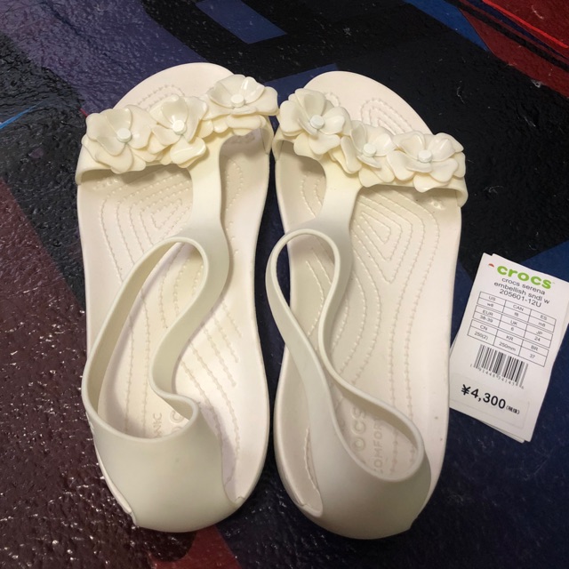 Crocs serena deals white