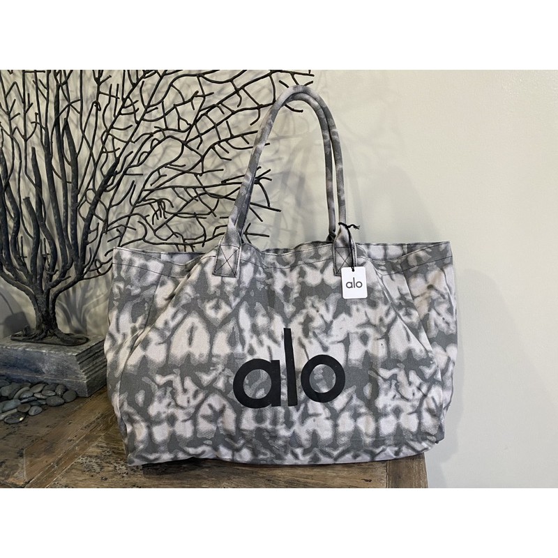 Alo Shopper Tote