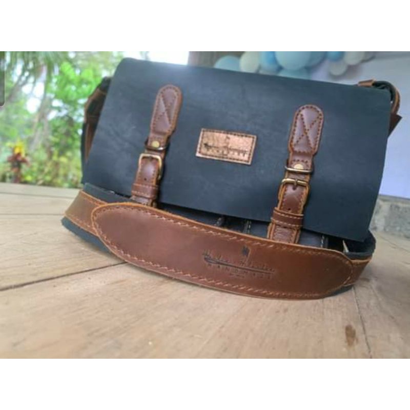 BRAND NEW Pure Leather Sling / Messenger Bag Shopee Philippines
