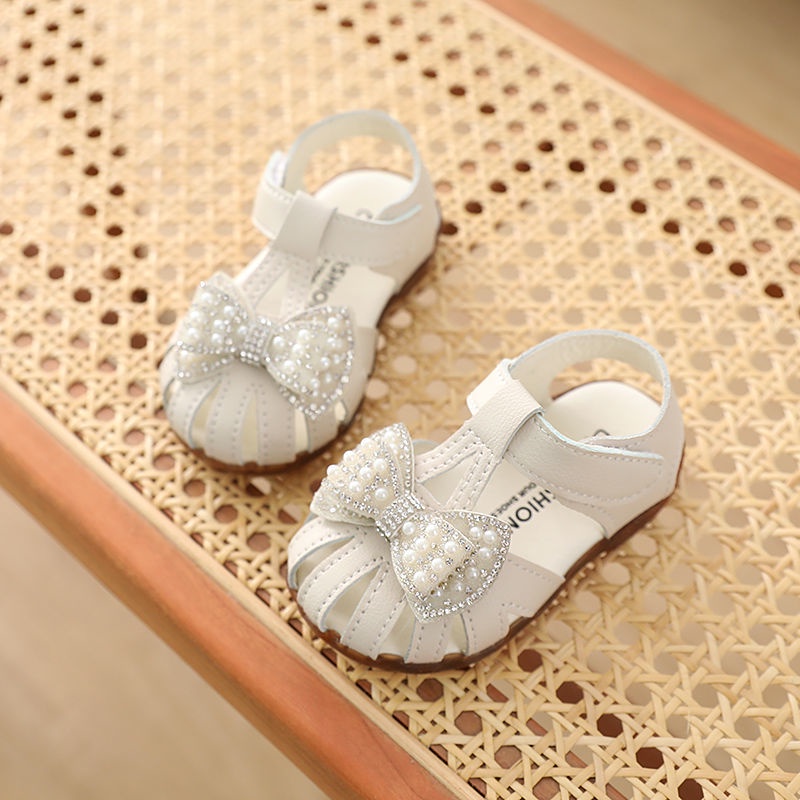 Footwear for 1 cheap year old baby girl