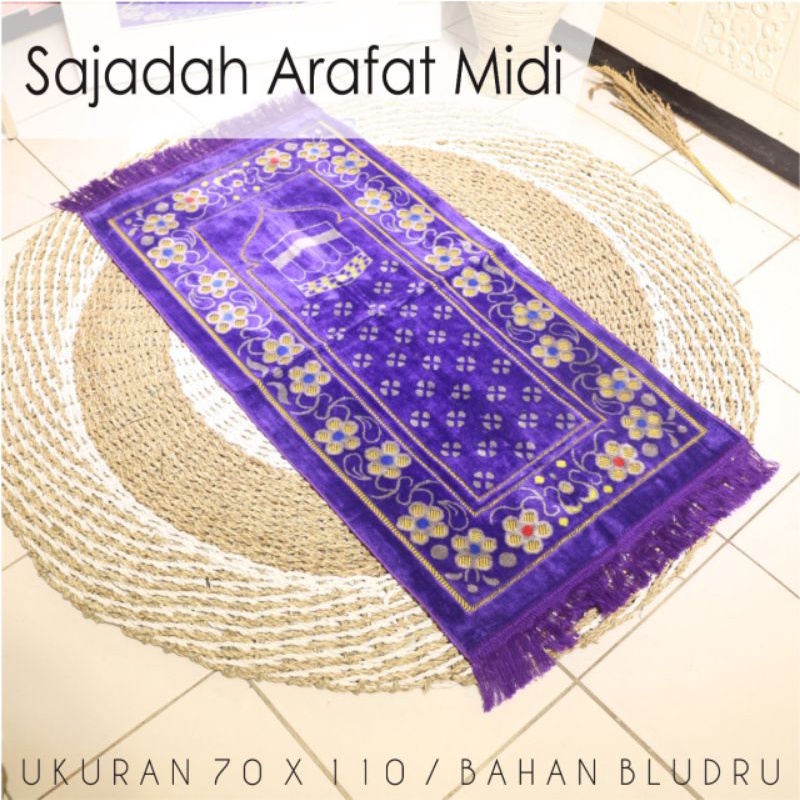 Turkish Prayer Rugs Smooth And Thick / Prayer Rugs By Hajj / Souvenirs