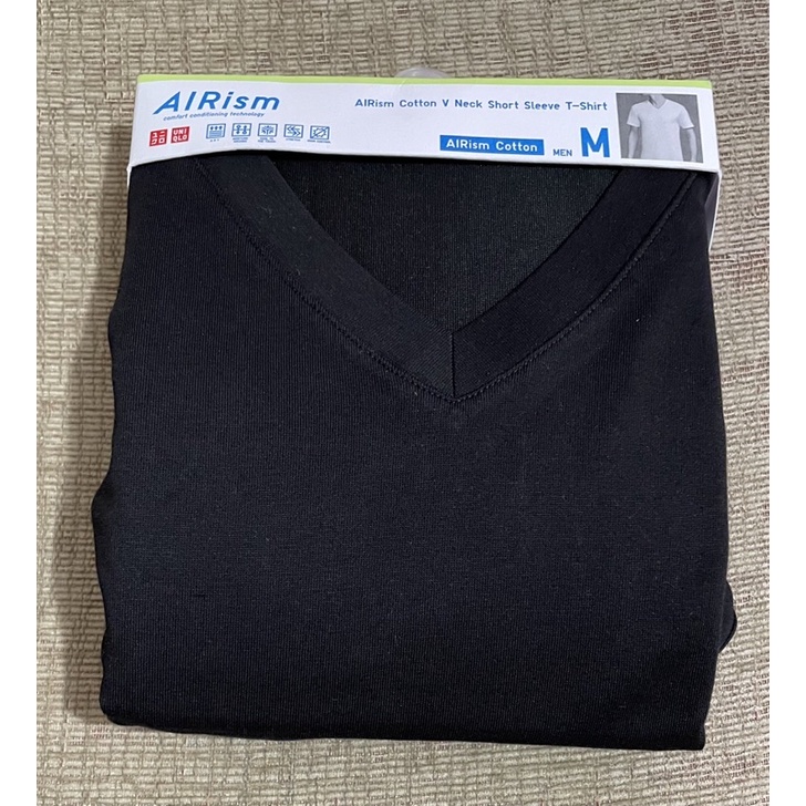 Brand New Auth Uniqlo Men Airism Cotton V-Neck Short Sleeve T-Shirt