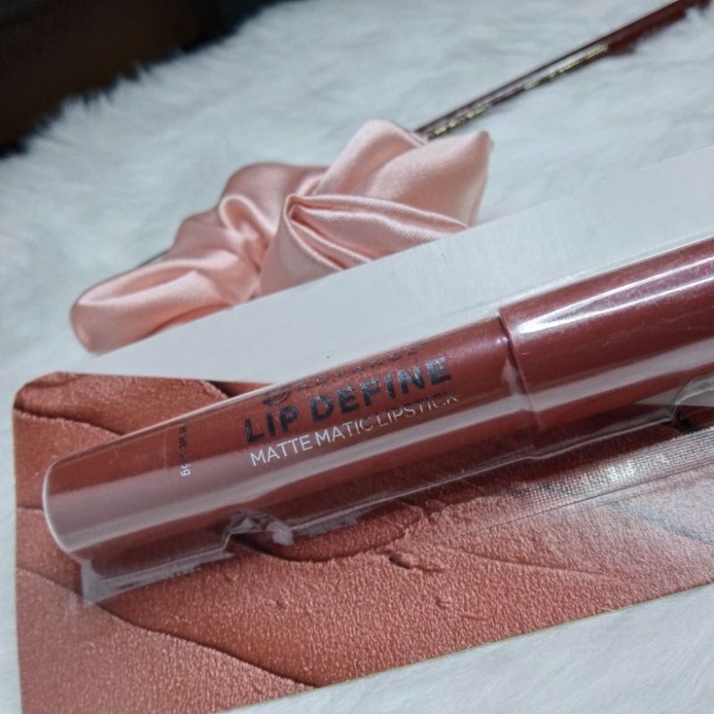 Everbilena EB Advance Lip Define Matte Matic Lipstick [Matte finish