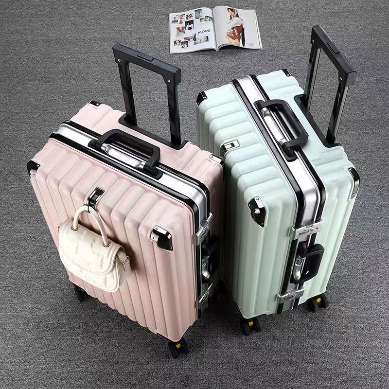 24 inch briefcase clearance