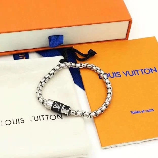 Louis vuitton hot sale matching bracelet