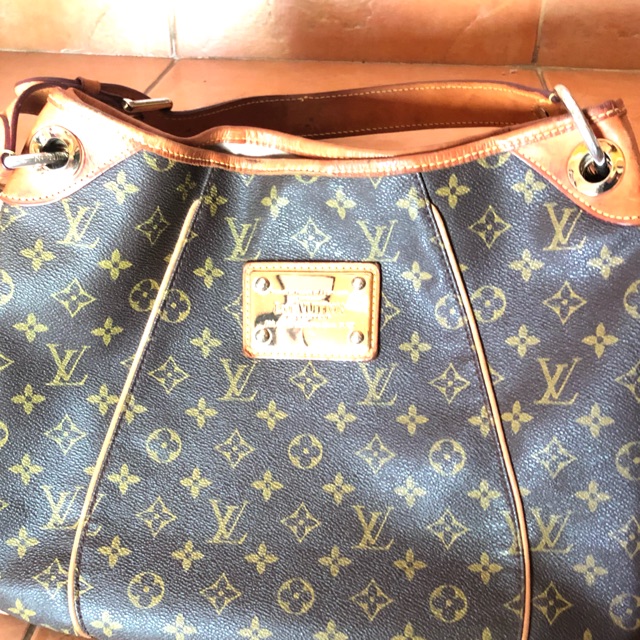 LV GALLERIA MM PLUS FREE RED POUCH SALE AT LOWER PRICE (FREE WHEN YOU BUY LV  KEEPAL)