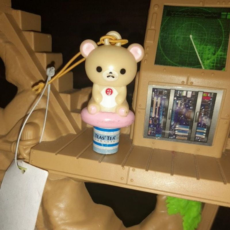 figures rilakkuma, pompompurin, cinnamoroll, badtz maru, korilakkuma ...