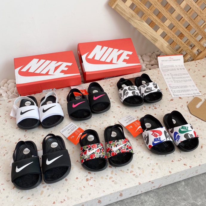 Baby 2024 slippers nike