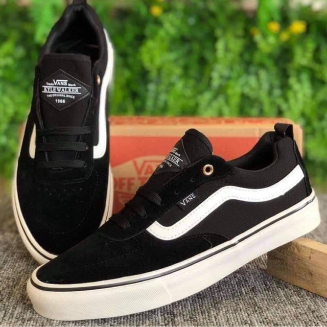 Vans of the wall 2024 sneakers