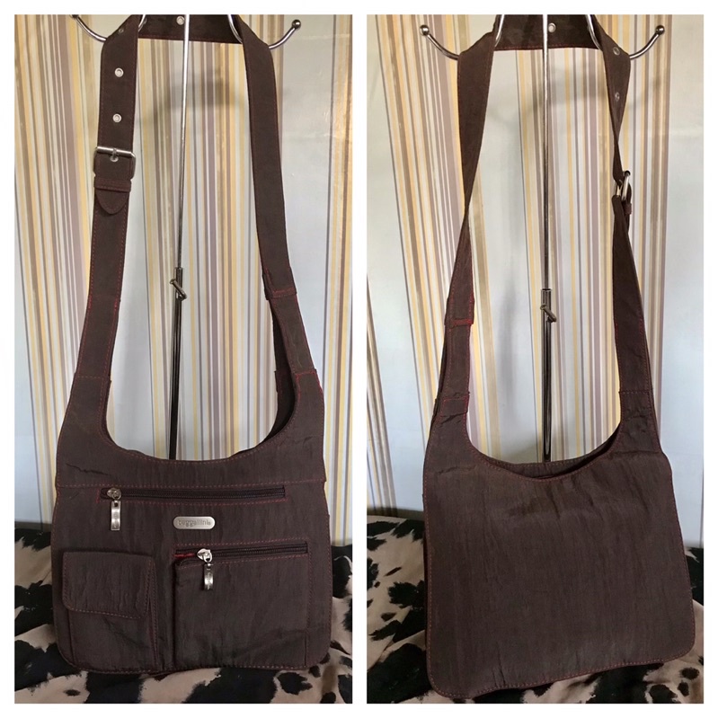 Baggallini sling discount bag price