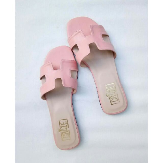 Hermes hot sale pink slippers