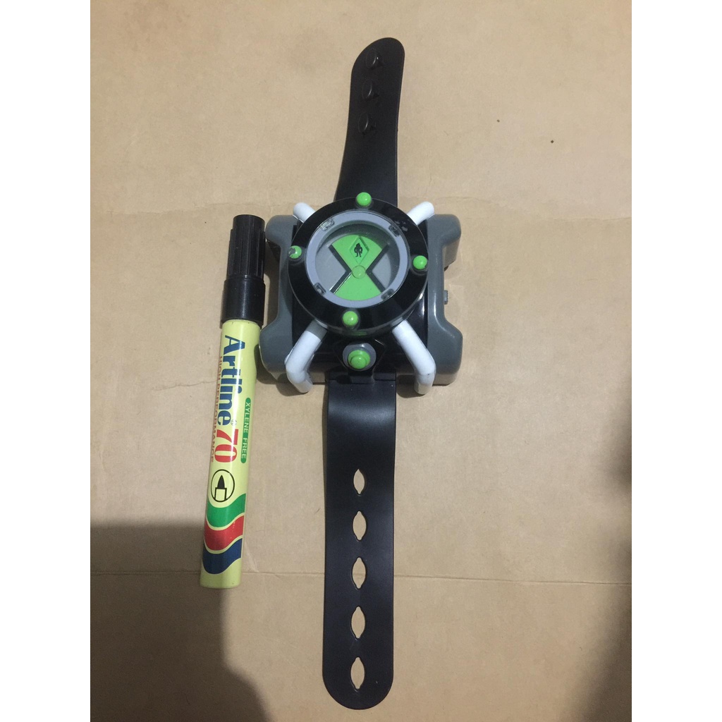 Ben 10 Ten Omnitrix Watch 2017 (batteries not included) Untested