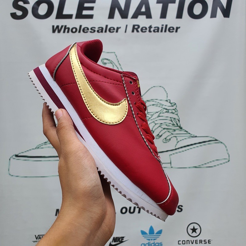 Nike cortez sale red and gold