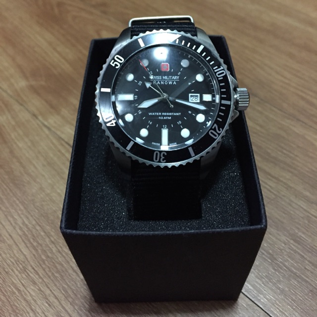 Swiss military sea outlet lion watch