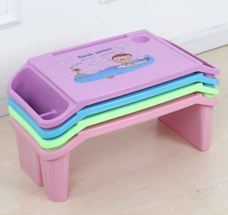 Small plastic hot sale kids table