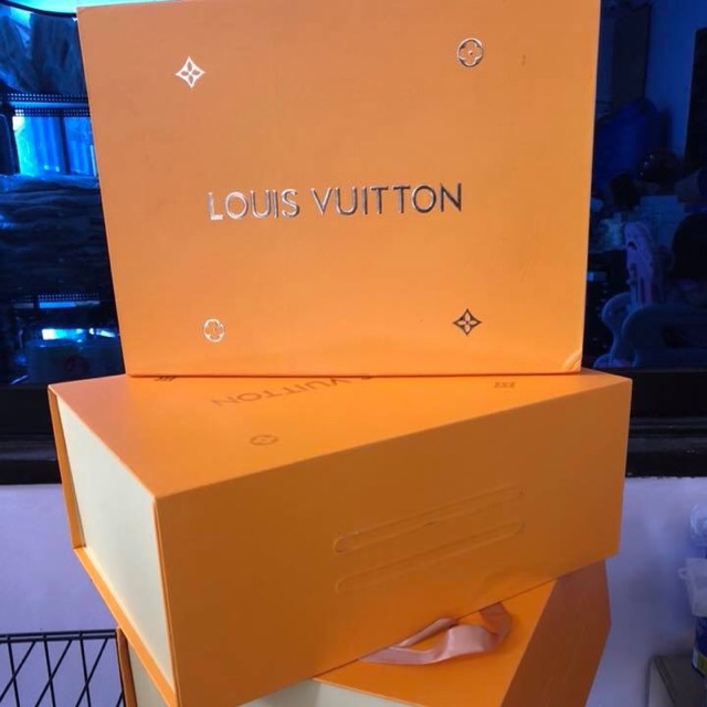 orange lv box