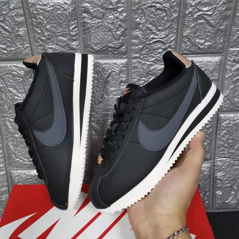 Nike cortez black rose hot sale gold