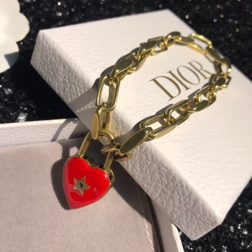 DIOR Dijia New Heart Bracelet Retro Style Fashion Style Is Very Beautiful Romantic Hand Essential Shopee Philippines