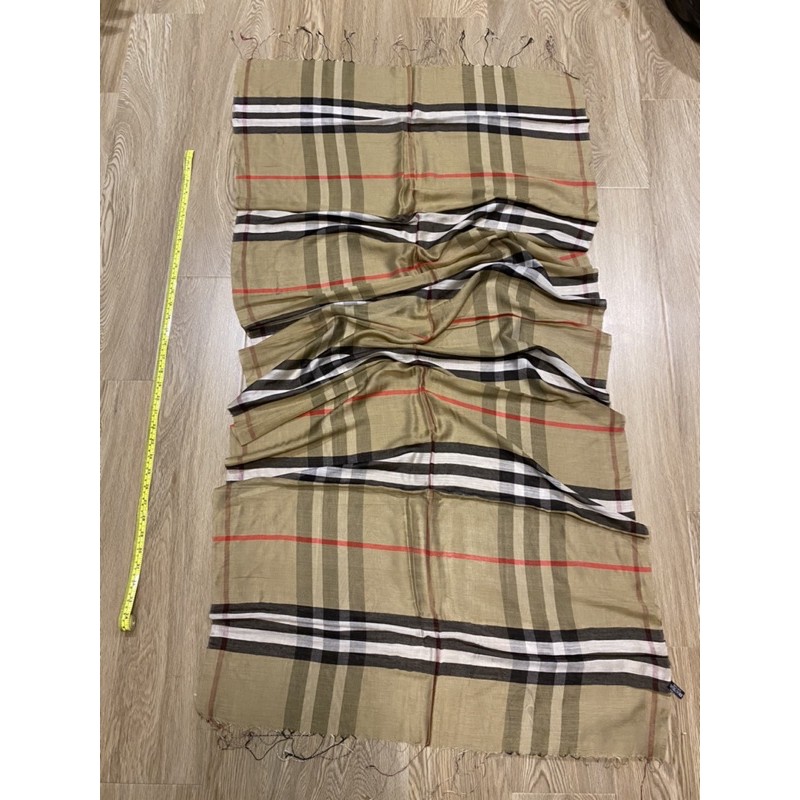 Burberry 2024 design scarf