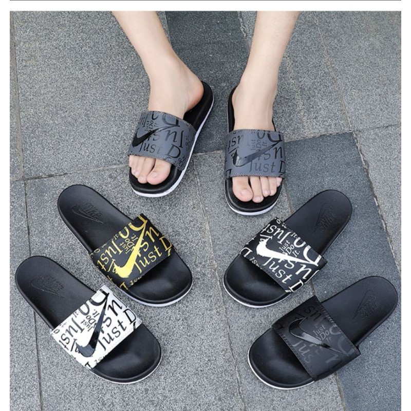 Nike slippers outlet black and gold