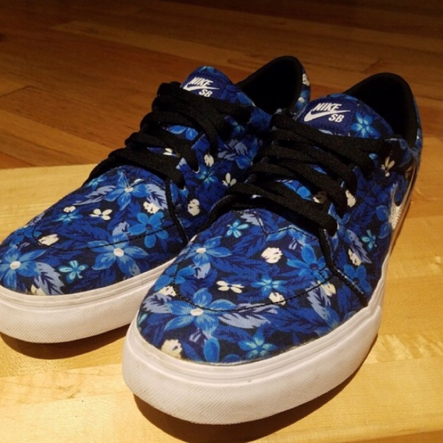 Janoski shop blue floral