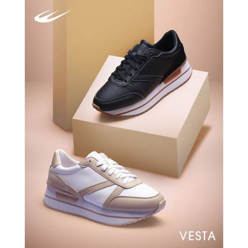 World balance hot sale casual sneakers