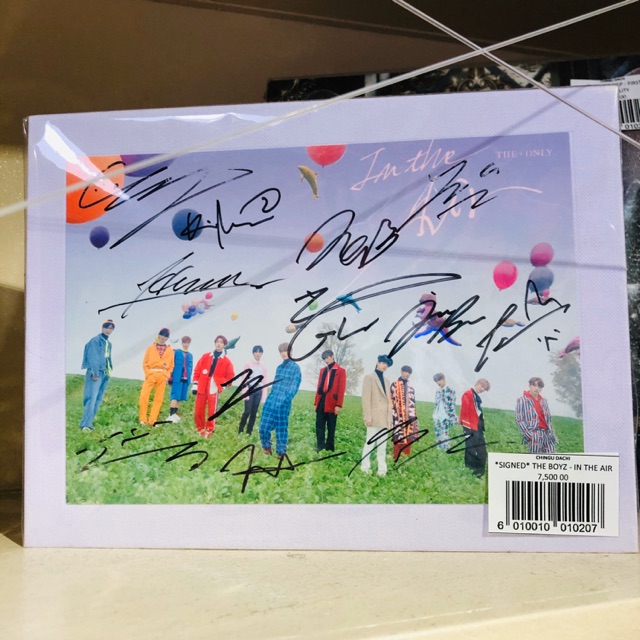 SIGNED on sale THE BOYZ ALBUM