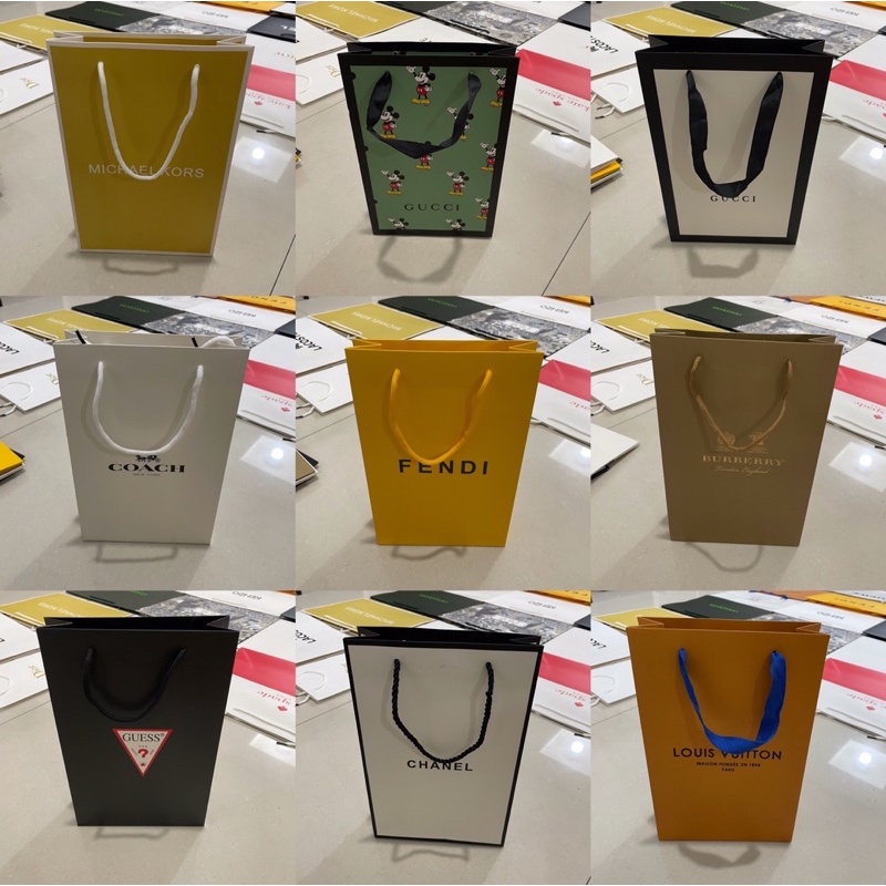 Lv / Coach Paper bags