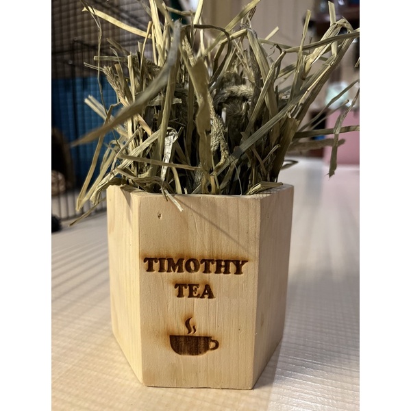 Binky Bugs Wooden Hay Holder - Timothy Tea and Alfalfa Amaretto (For ...