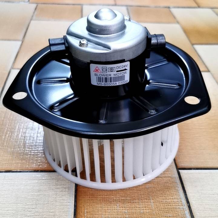 Evaporator bow coil Car motor, cooling coil, 24V Mitsubishi New Fuso