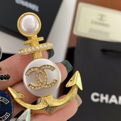 High quality Chanel 18 anchor brooch | Shopee Philippines