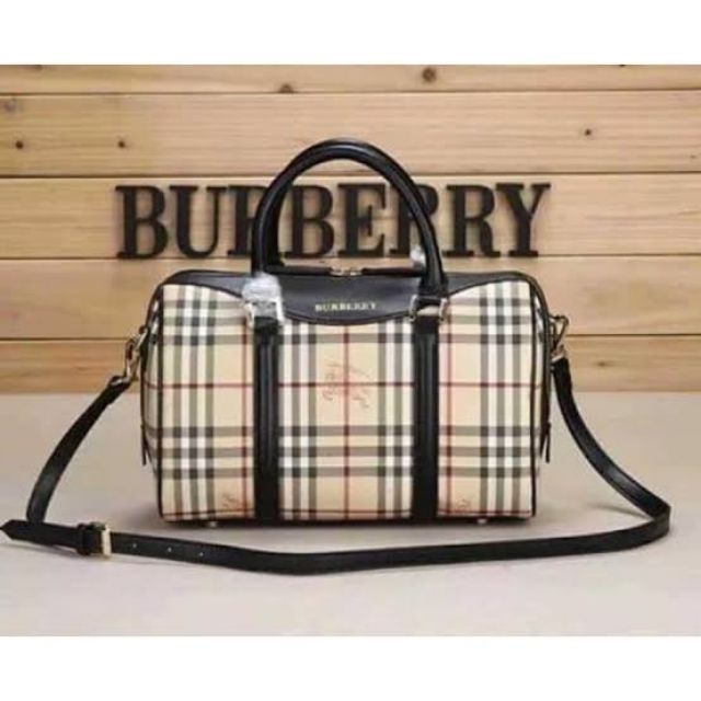 Burberry deals doctor's bag