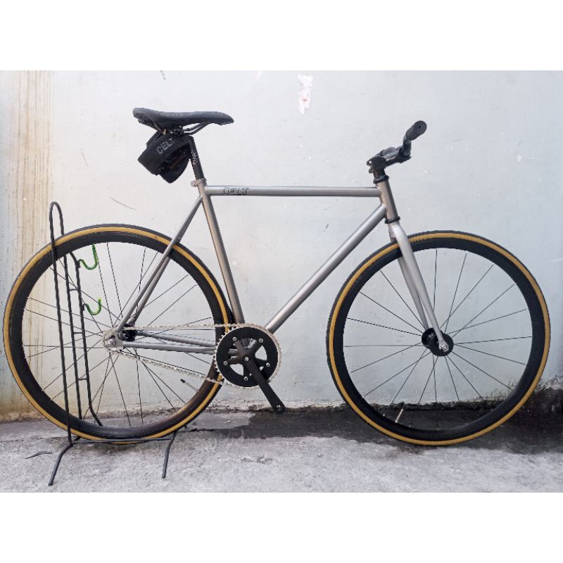 CELT FIXIE 2K17 STEEL WITH 5 FREEBIES Shopee Philippines