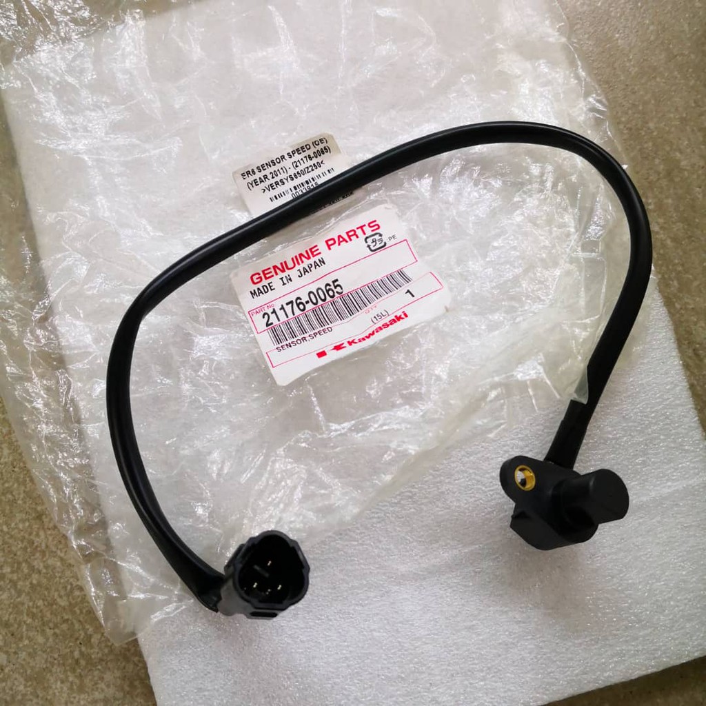 KAWASAKI ER6 SENSOR SPEED (OE) 211760065 // ER6 (2011) VERSYS650 Z250