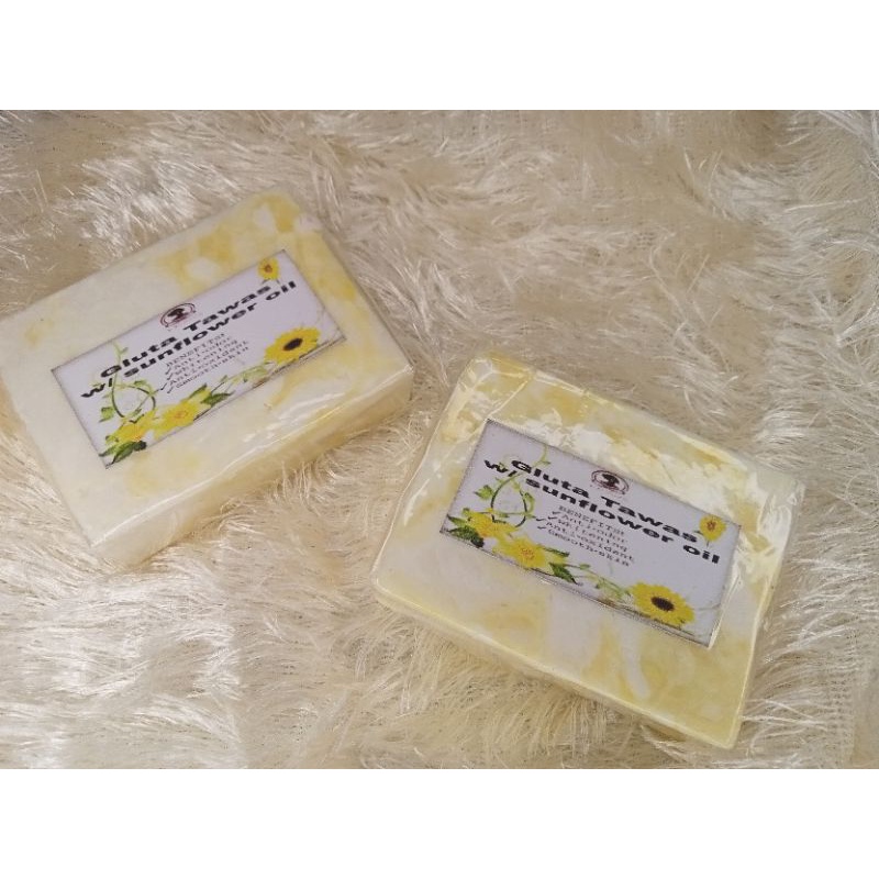 BB.beauty GlutaTawas with Sunflower oil 1pc only 100g each bar