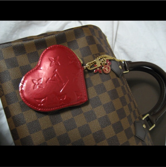 Louis Vuitton Pomme D'Amour Alligator Heart Coin Purse - Yoogi's