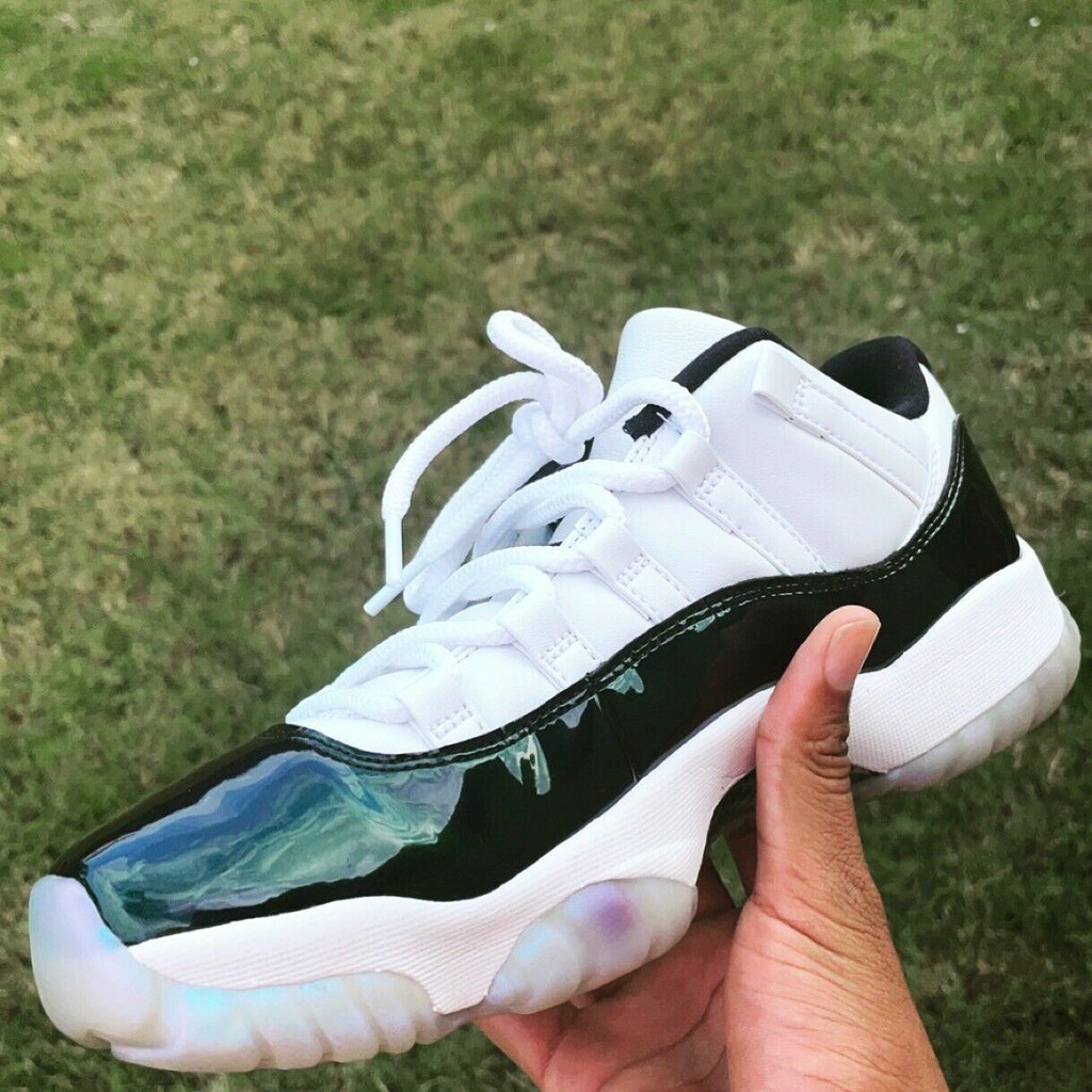 Jordan 11 best sale emerald 2018