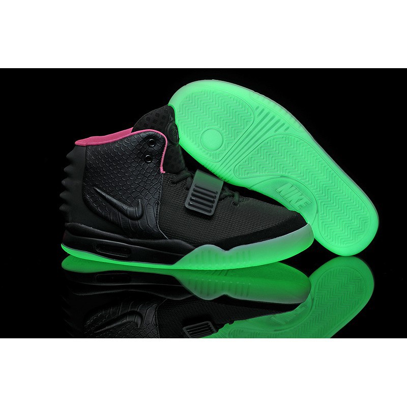 Air yeezy clearance glow